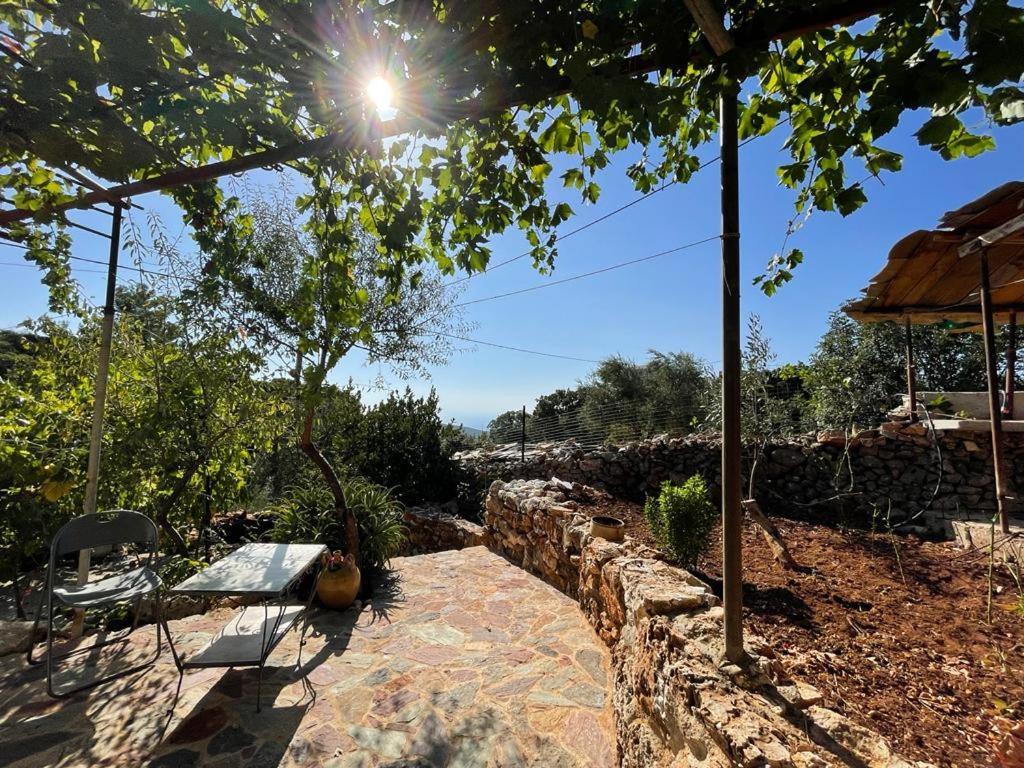 Find Your Peace In A Traditional Country House!! Láyia المظهر الخارجي الصورة