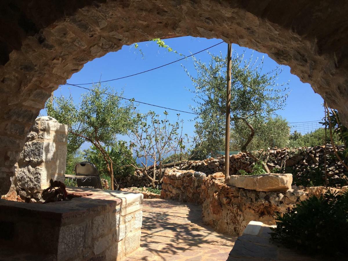 Find Your Peace In A Traditional Country House!! Láyia المظهر الخارجي الصورة